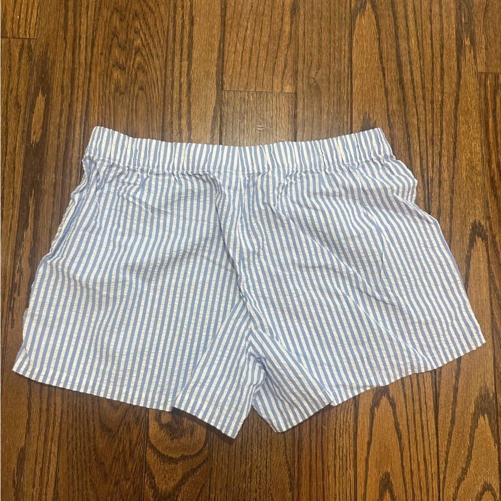 Lake Georgie pocket shorts set pajamas blue seersucker- Size large - Picture 10 of 11